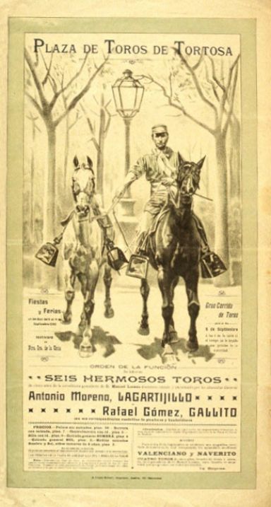 Dibujo en blanco y negro en vertical con un hombre a caballo que sujeta las bridas de otro caballo a su lado en un paseo con árboles y una farola. En la parte inferior texto informando de una corrida de toros